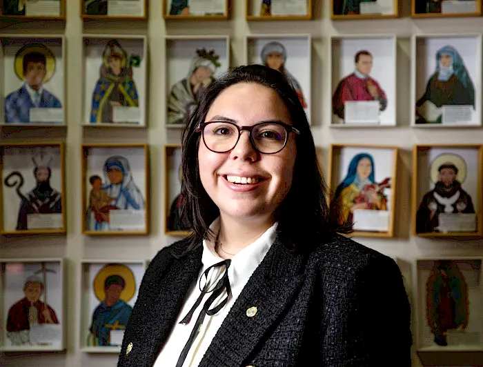 Ex alumna, Ángela Parra, es la primera mujer en asumir la dirección de la Pastoral UC