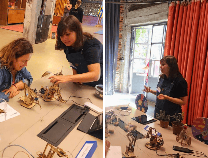 Patricia Ramírez realiza talleres de robótica y diseño junto a sus estudiantes.