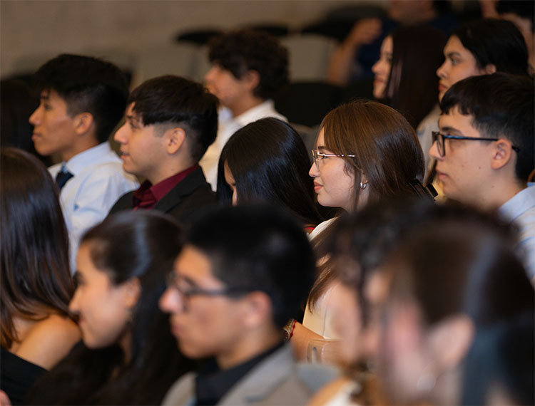 Penta UC celebró el egreso de 44 estudiantes de la generación 2025